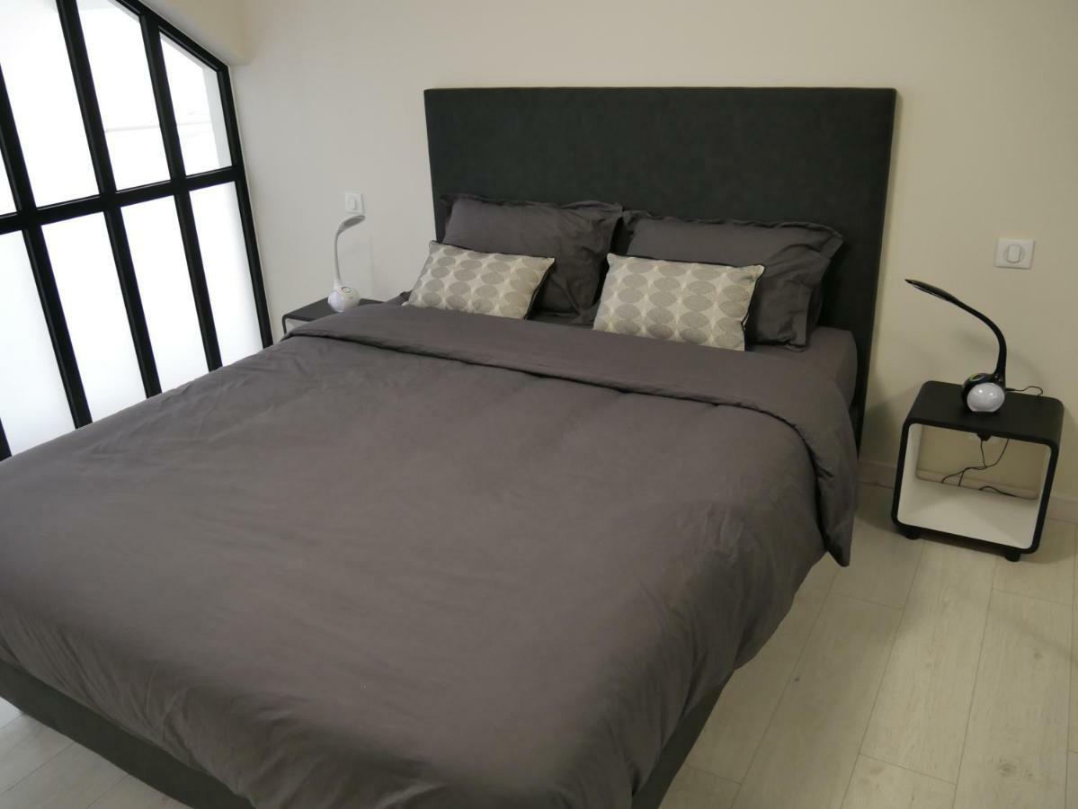 Grand Loft Chic Et Moderne, Deco Industrielle Apartment Beausoleil Exterior photo