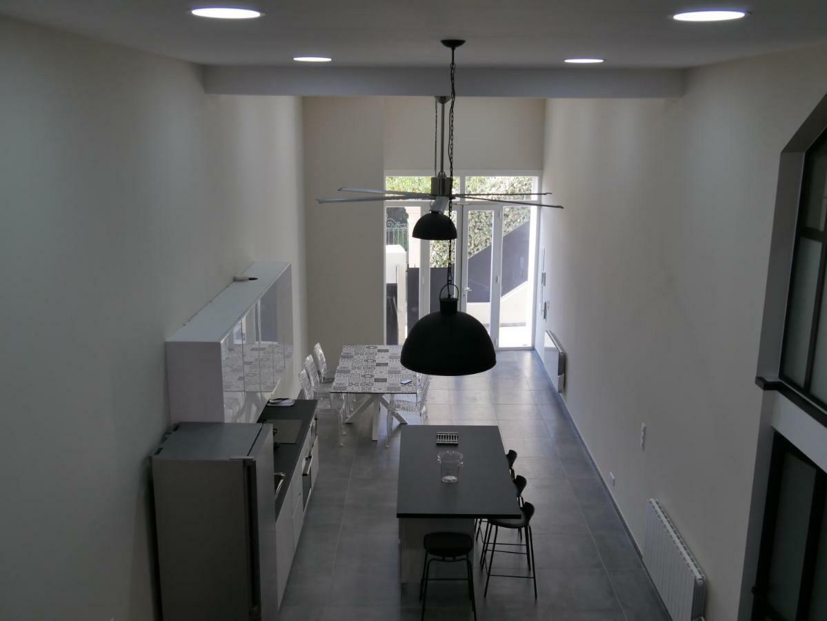 Grand Loft Chic Et Moderne, Deco Industrielle Apartment Beausoleil Exterior photo