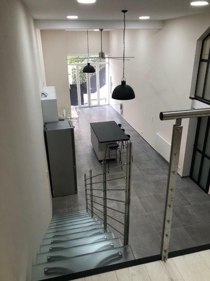 Grand Loft Chic Et Moderne, Deco Industrielle Apartment Beausoleil Exterior photo